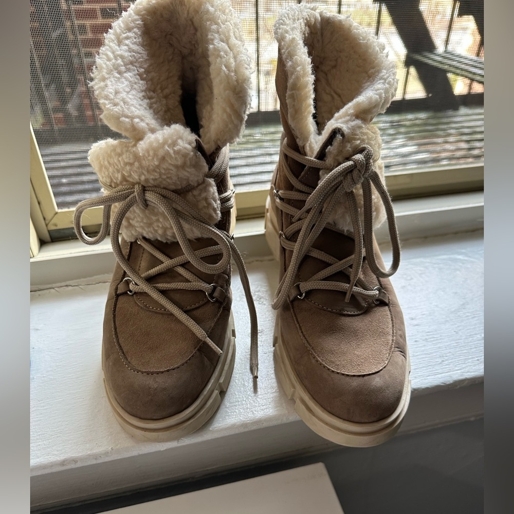 Winter boots